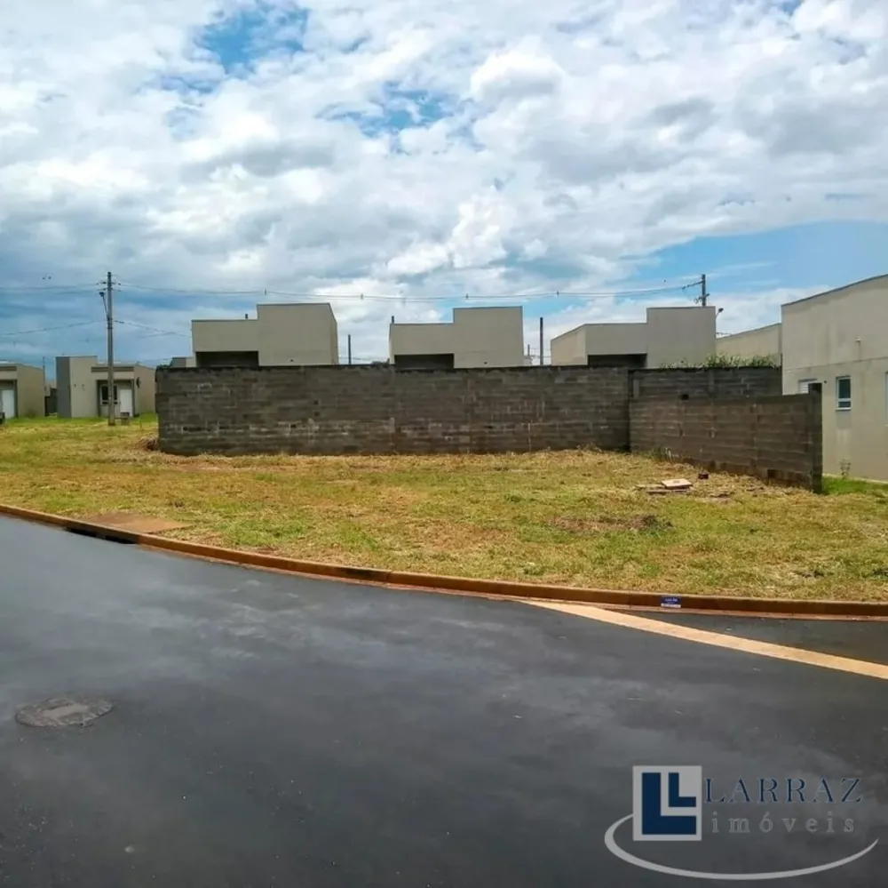 Loteamento e Condomínio, 303 m² - Foto 1