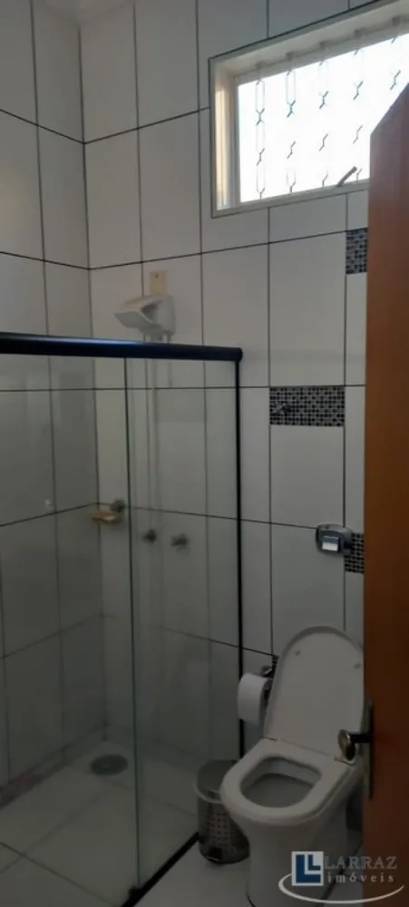 Casa, 3 quartos, 242 m² - Foto 1