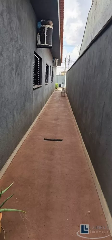Casa, 3 quartos, 226 m² - Foto 3