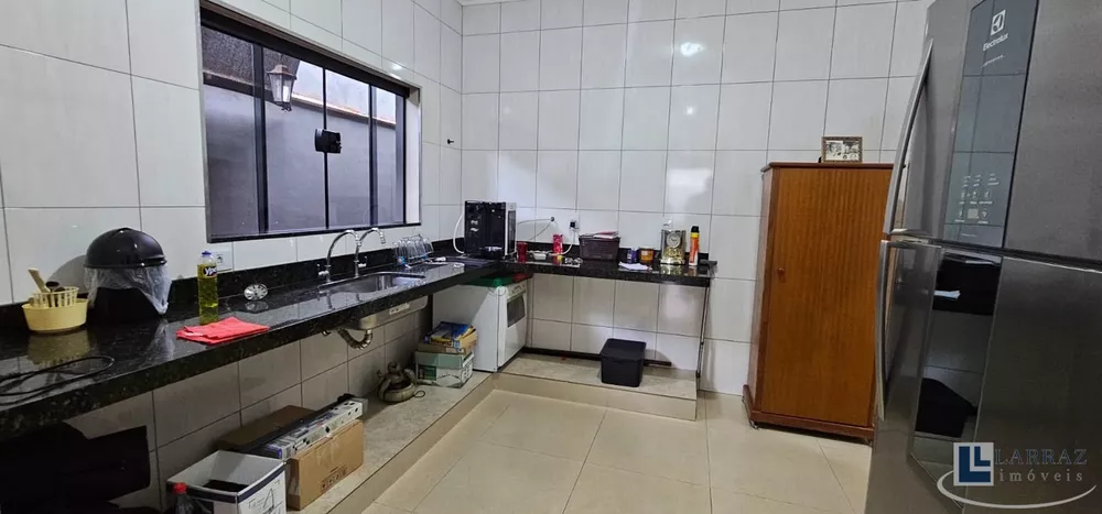 Casa, 3 quartos, 226 m² - Foto 1