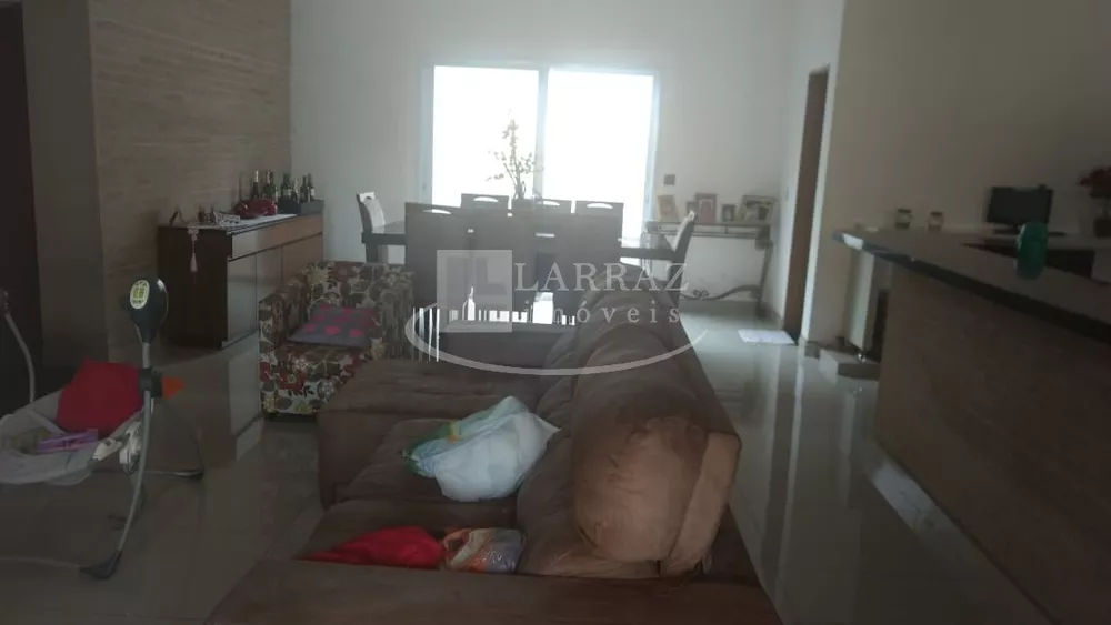 Casa, 2 quartos, 250 m² - Foto 1