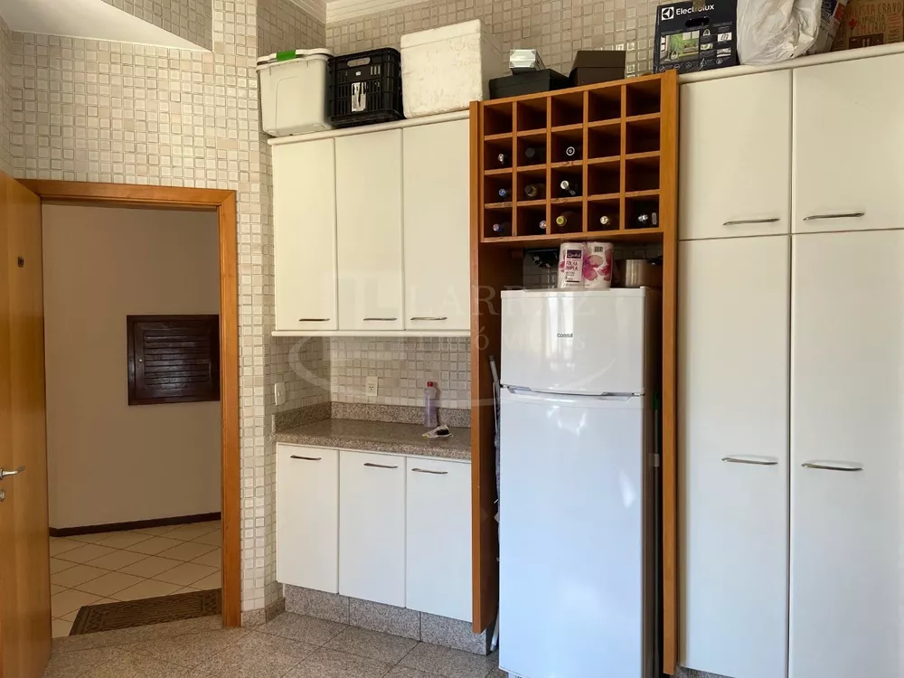 Cobertura, 3 quartos, 261 m² - Foto 3