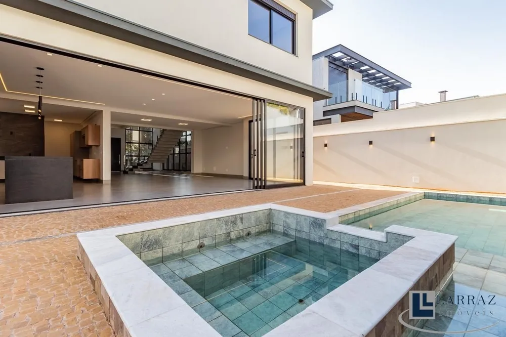 Casa, 4 quartos, 353 m² - Foto 2