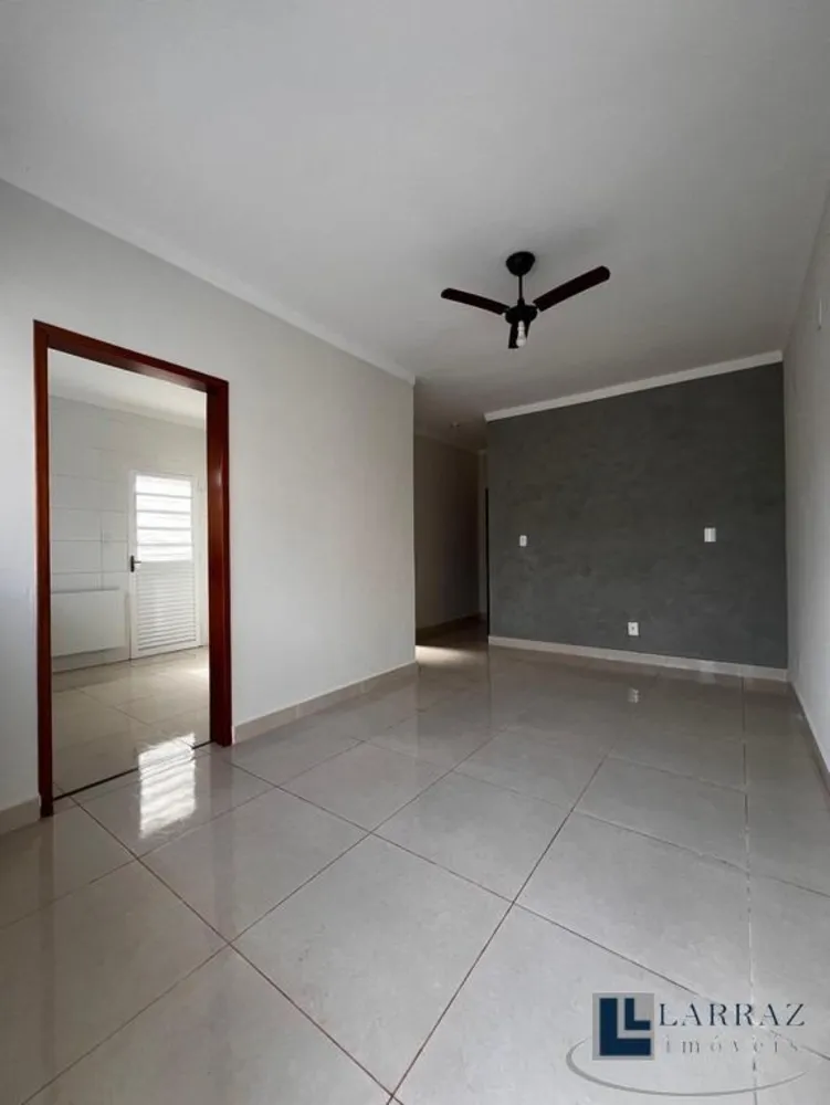 Casa, 2 quartos, 75 m² - Foto 1