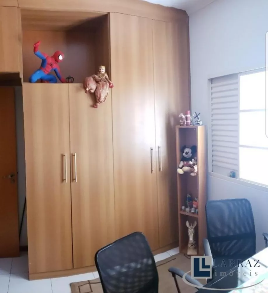 Casa, 3 quartos, 352 m² - Foto 3
