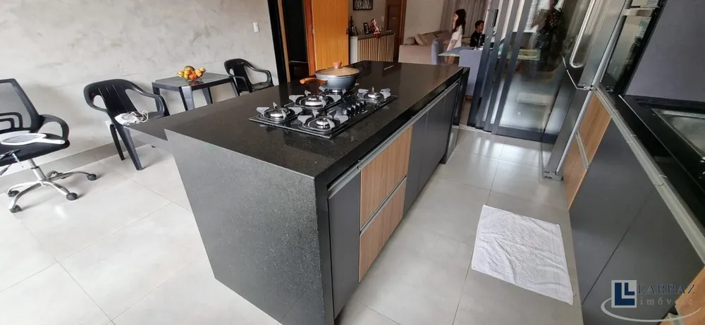 Casa, 3 quartos, 166 m² - Foto 2