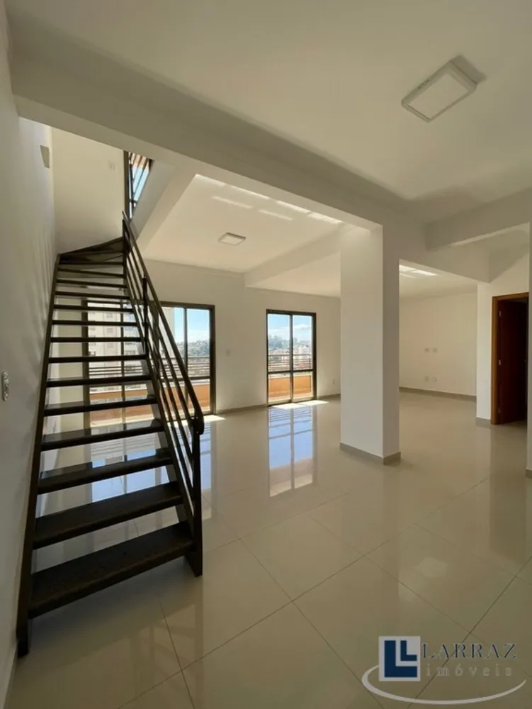 Cobertura, 4 quartos, 221 m² - Foto 3