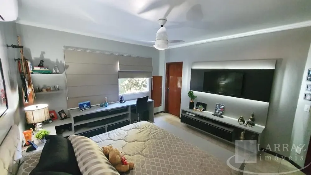 Casa, 4 quartos, 330 m² - Foto 3