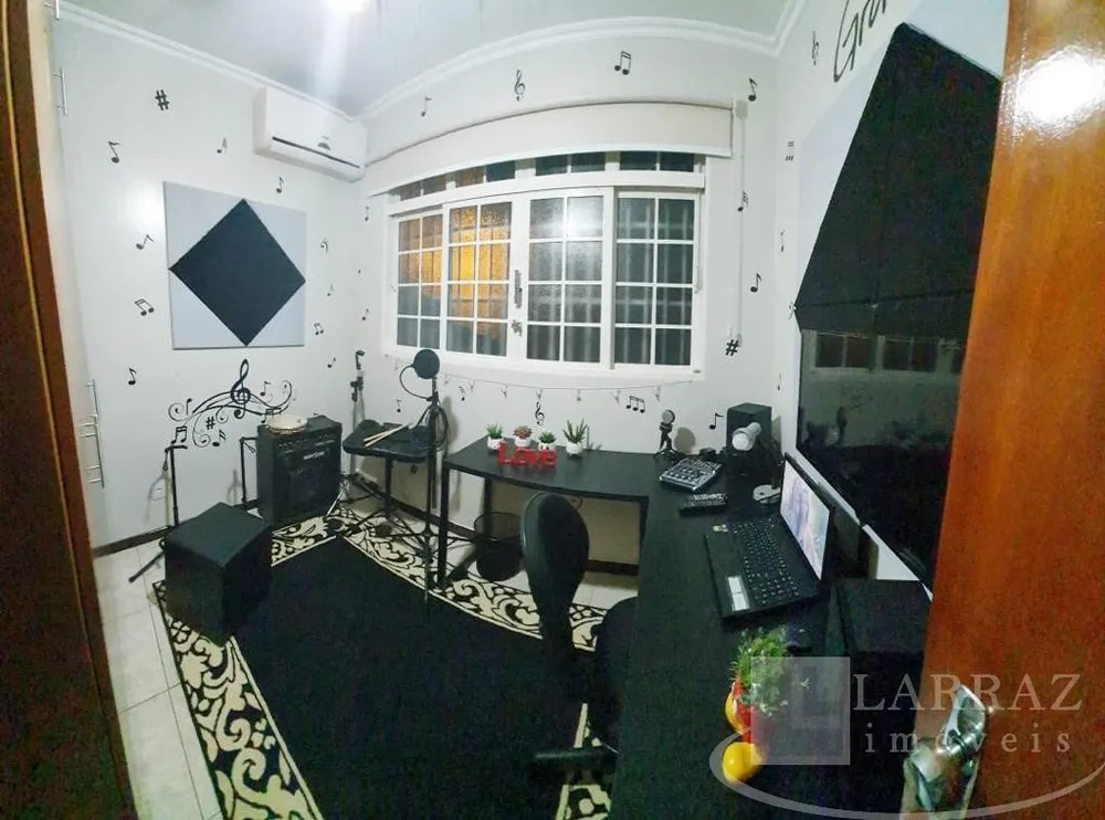 Casa, 4 quartos, 330 m² - Foto 11