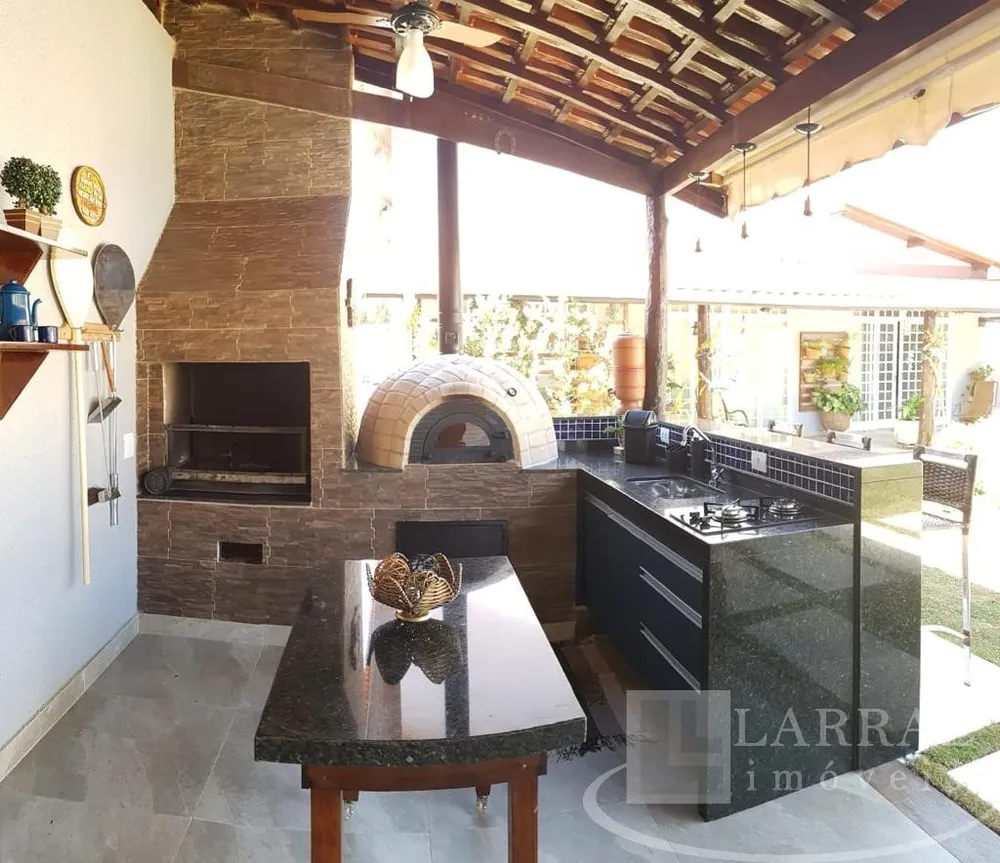 Casa, 4 quartos, 330 m² - Foto 2