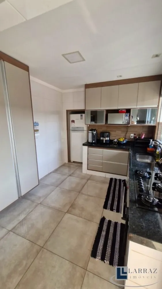 Casa, 3 quartos, 232 m² - Foto 7