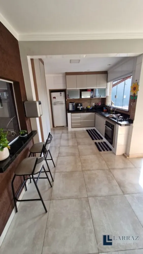 Casa, 3 quartos, 232 m² - Foto 9