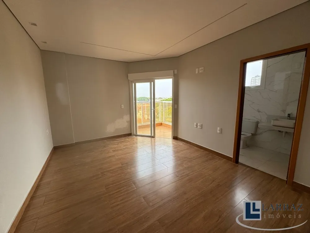 Apartamento, 3 quartos, 161 m² - Foto 2