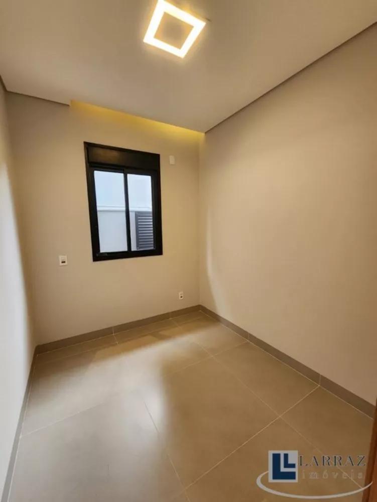 Casa, 3 quartos, 208 m² - Foto 1