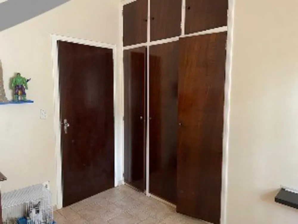 Casa, 5 quartos, 250 m² - Foto 8