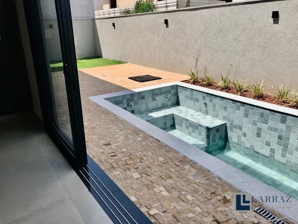 Casa, 3 quartos, 211 m² - Foto 1