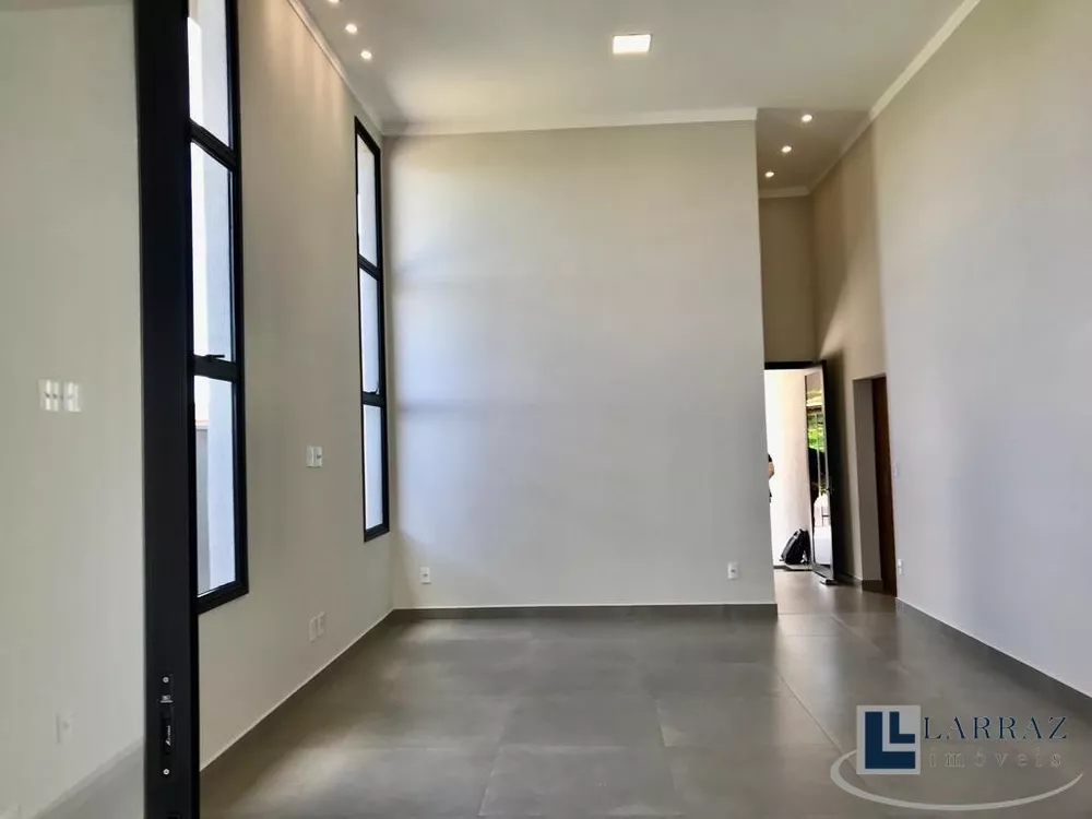 Casa, 3 quartos, 211 m² - Foto 2