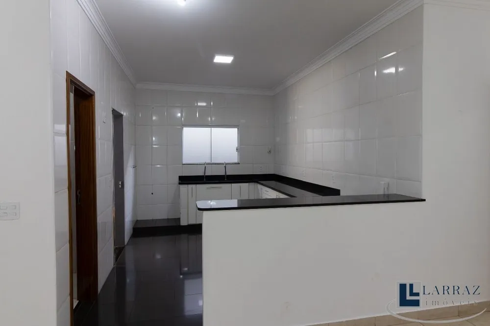 Casa, 3 quartos, 195 m² - Foto 1
