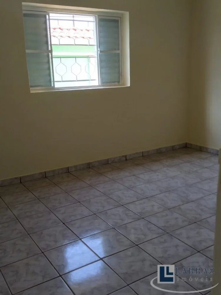 Casa, 2 quartos, 243 m² - Foto 2
