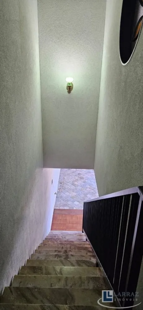 Casa, 3 quartos, 262 m² - Foto 2