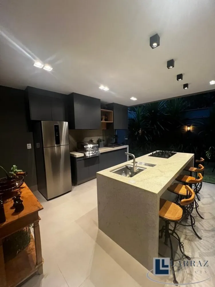 Casa, 3 quartos, 300 m² - Foto 9