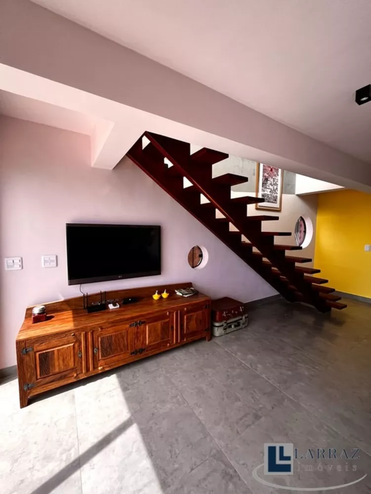 Casa, 3 quartos, 248 m² - Foto 2