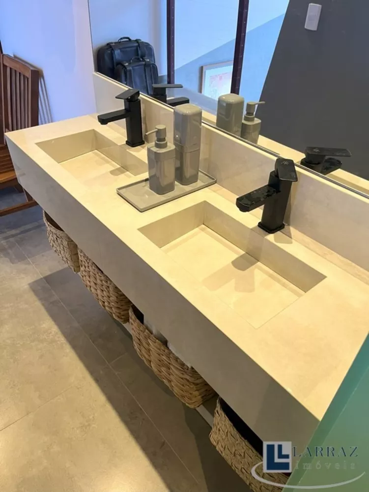 Casa, 3 quartos, 248 m² - Foto 1