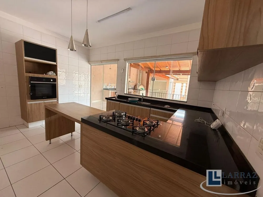 Casa, 4 quartos, 300 m² - Foto 3