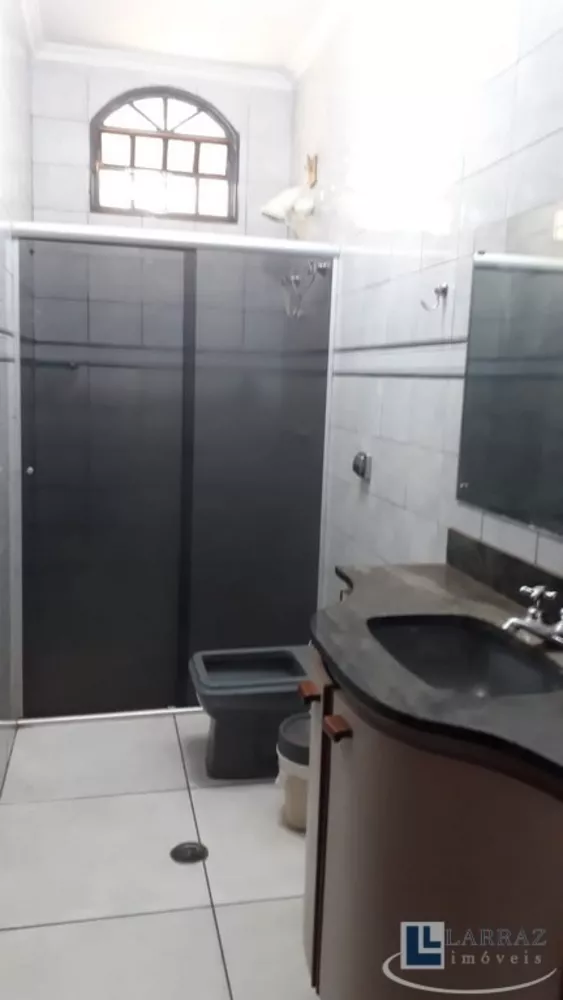 Casa, 4 quartos, 294 m² - Foto 2