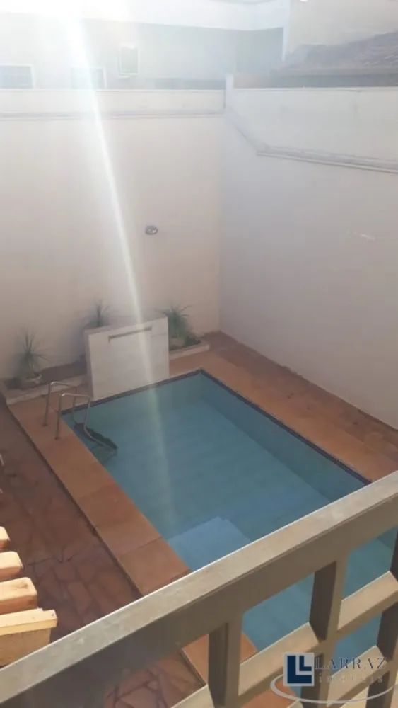 Casa, 4 quartos, 294 m² - Foto 2