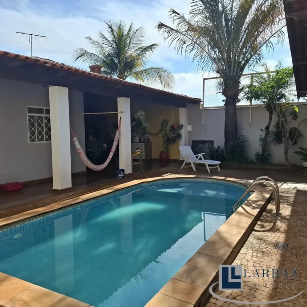 Casa, 3 quartos, 325 m² - Foto 2