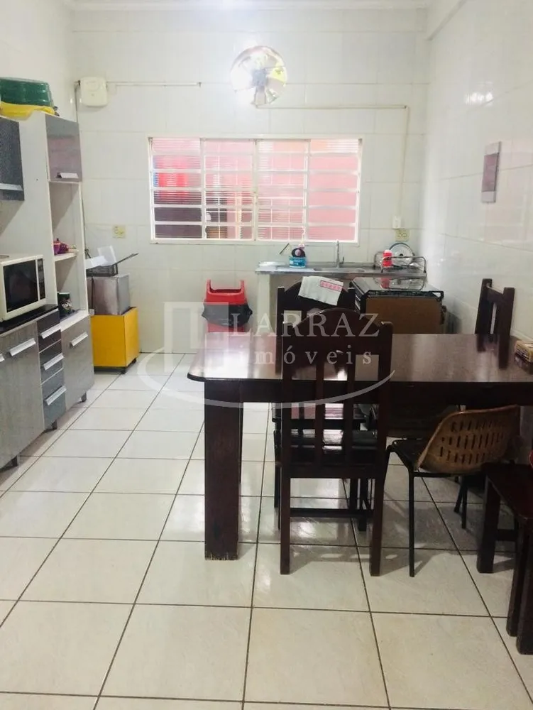 Casa, 3 quartos, 200 m² - Foto 2