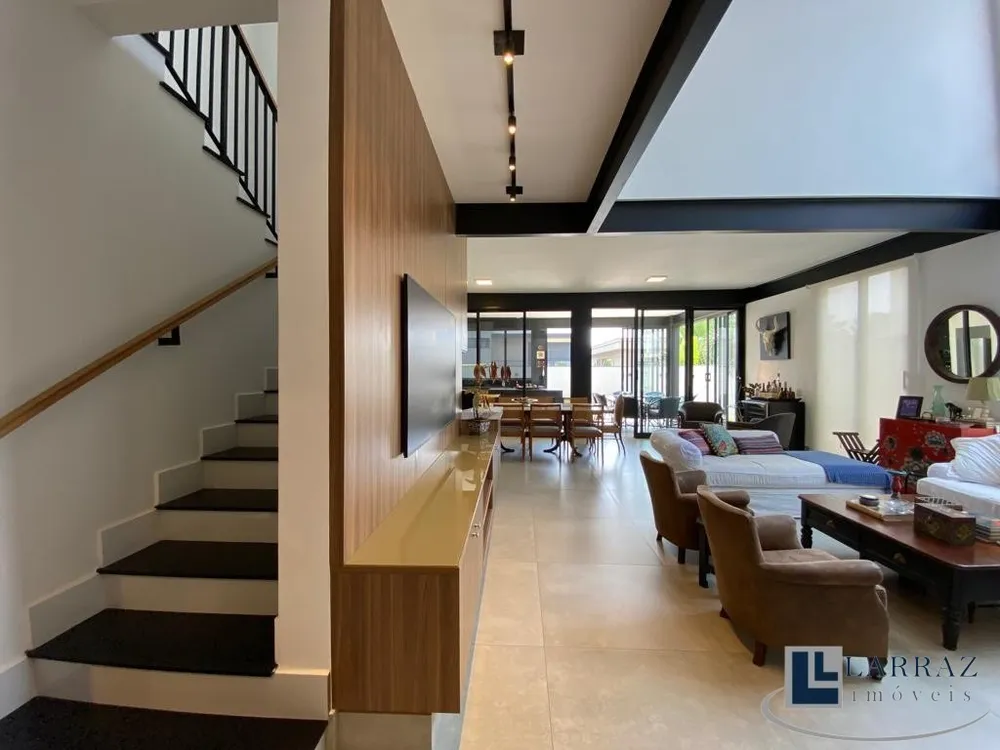 Casa, 4 quartos, 419 m² - Foto 1