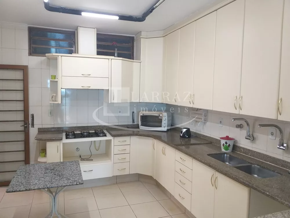 Casa, 3 quartos, 264 m² - Foto 1