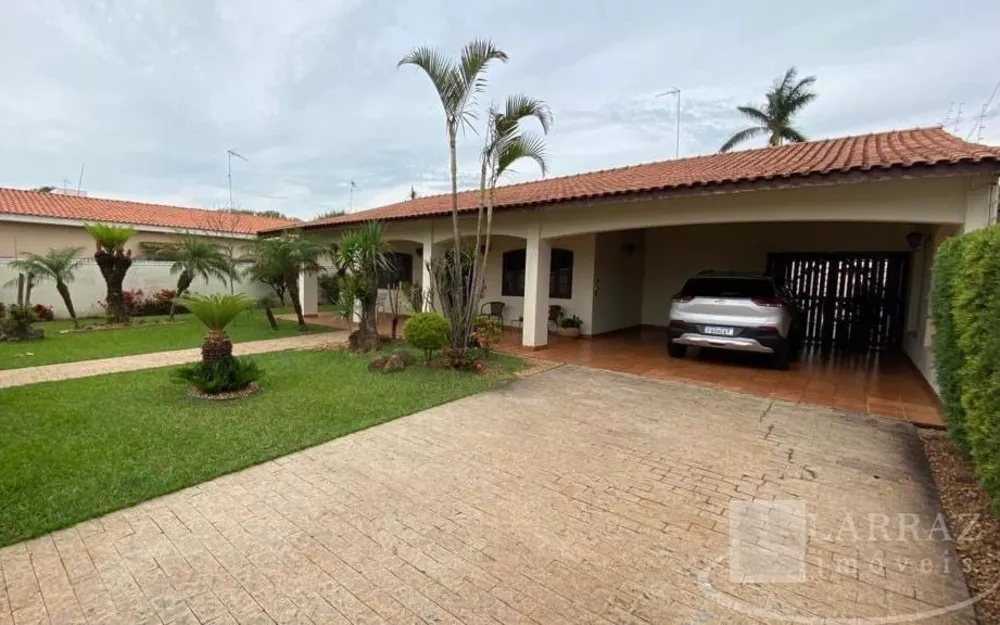 Casa, 3 quartos, 356 m² - Foto 1