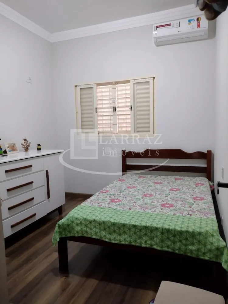 Casa, 3 quartos, 195 m² - Foto 1