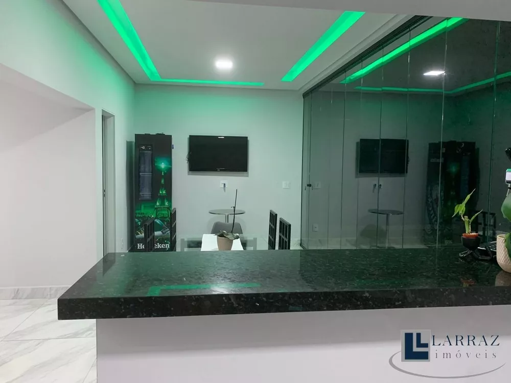 Casa, 3 quartos, 207 m² - Foto 11