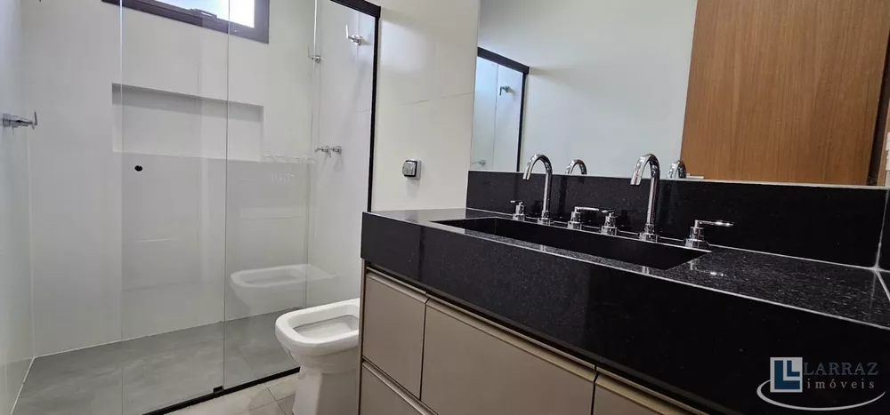 Casa, 3 quartos, 192 m² - Foto 2