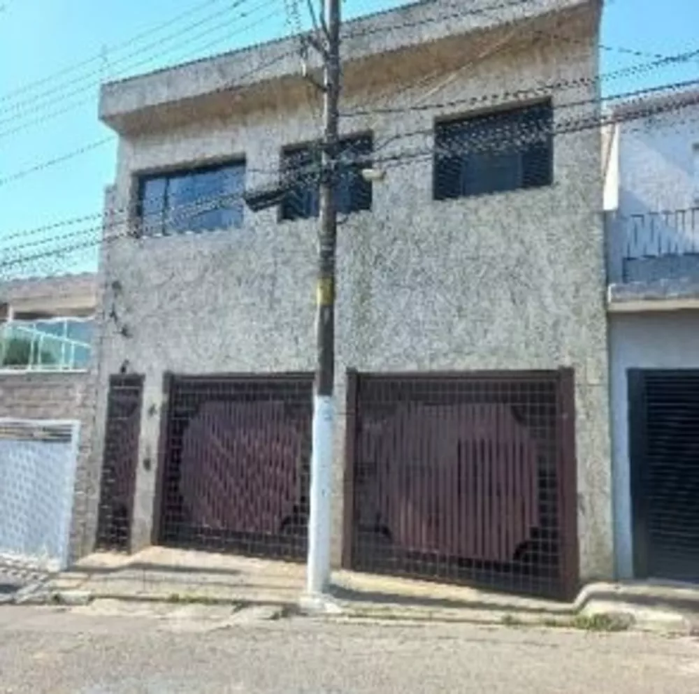 Casa, 3 quartos, 217 m² - Foto 1