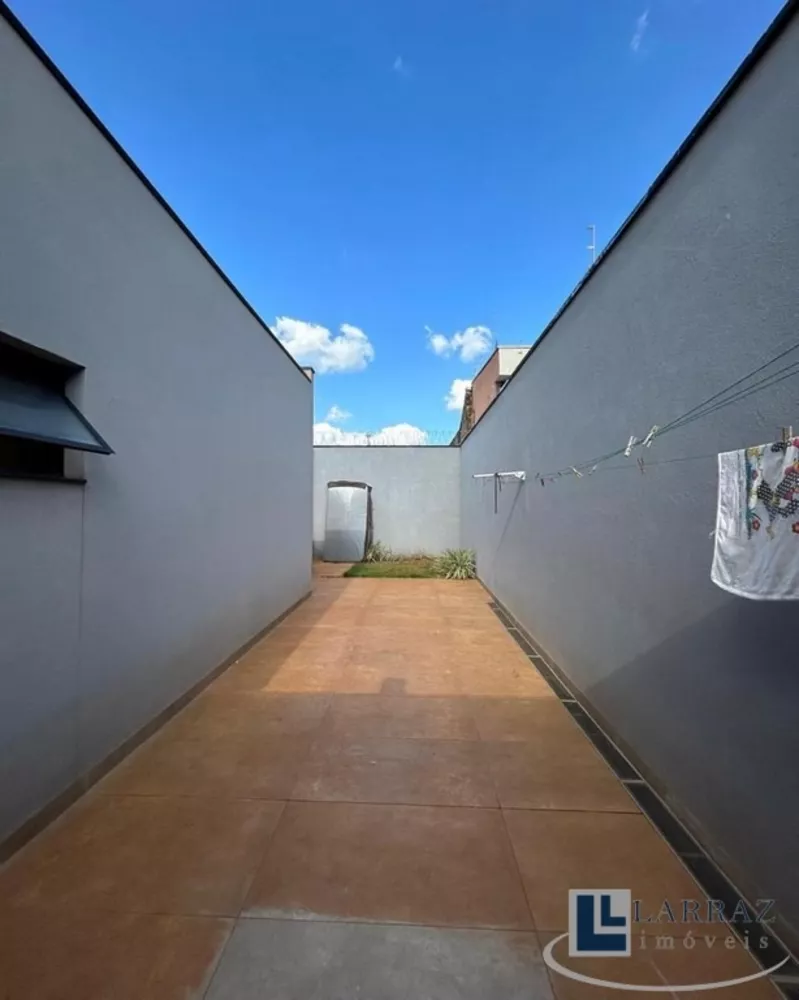 Casa, 3 quartos, 218 m² - Foto 3