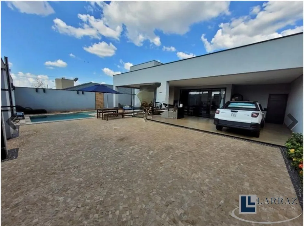 Casa, 3 quartos, 218 m² - Foto 2