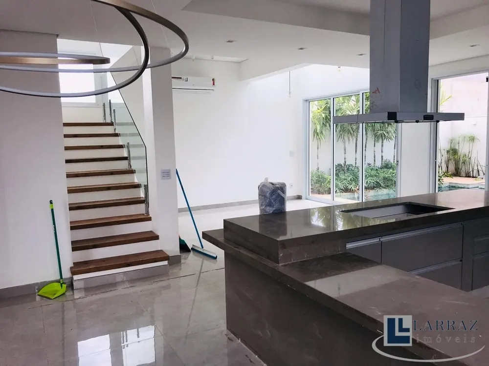Casa, 3 quartos, 284 m² - Foto 9
