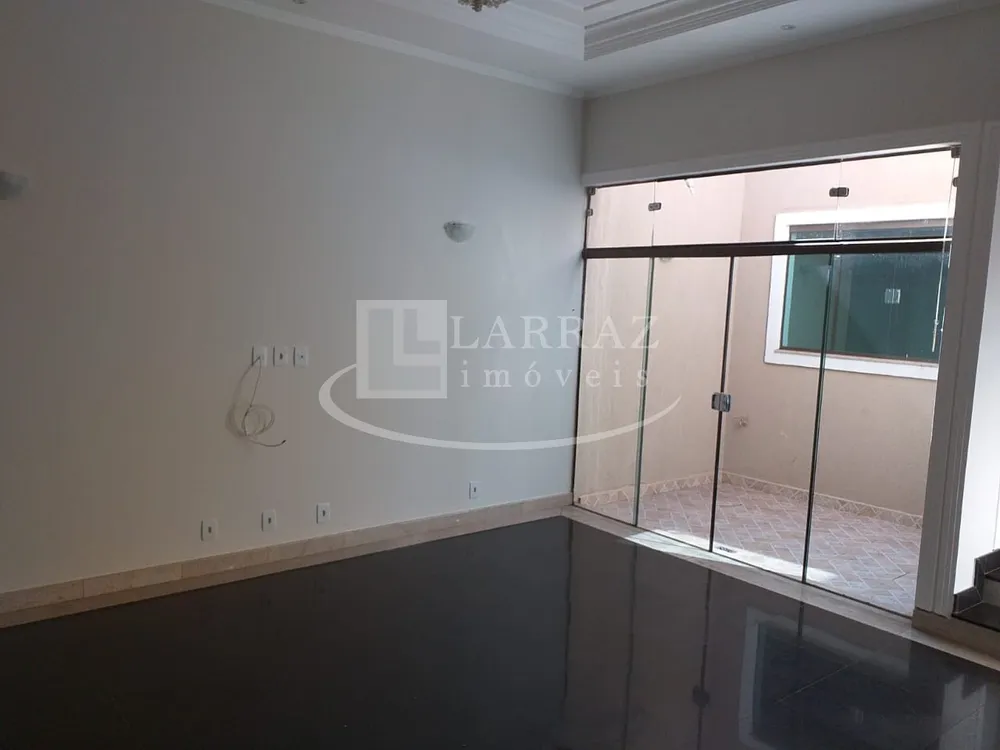 Casa, 3 quartos, 250 m² - Foto 4