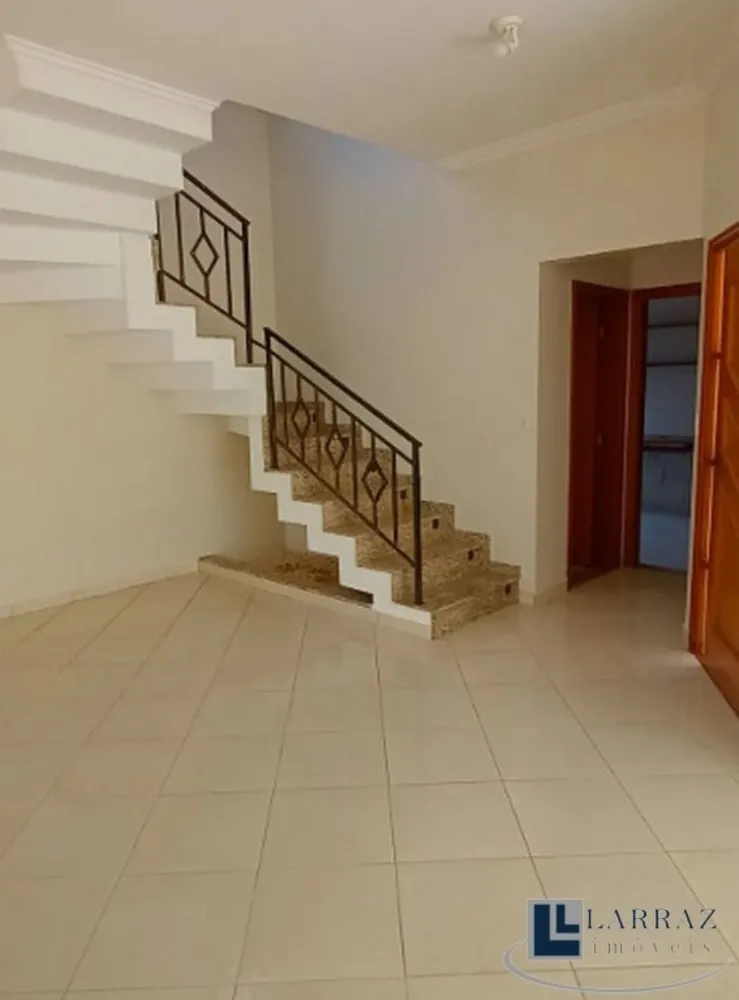 Casa, 4 quartos, 208 m² - Foto 1