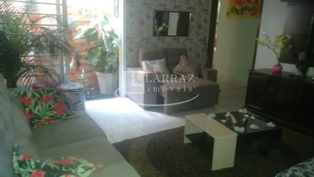 Casa, 3 quartos, 200 m² - Foto 2