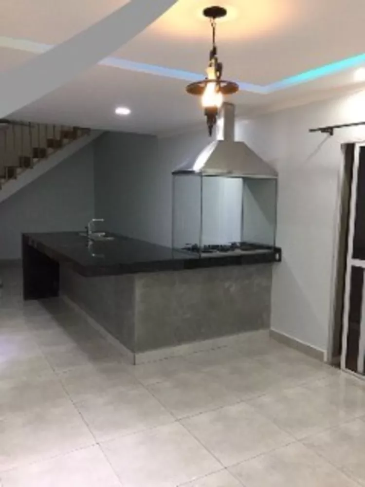 Casa, 3 quartos, 180 m² - Foto 2