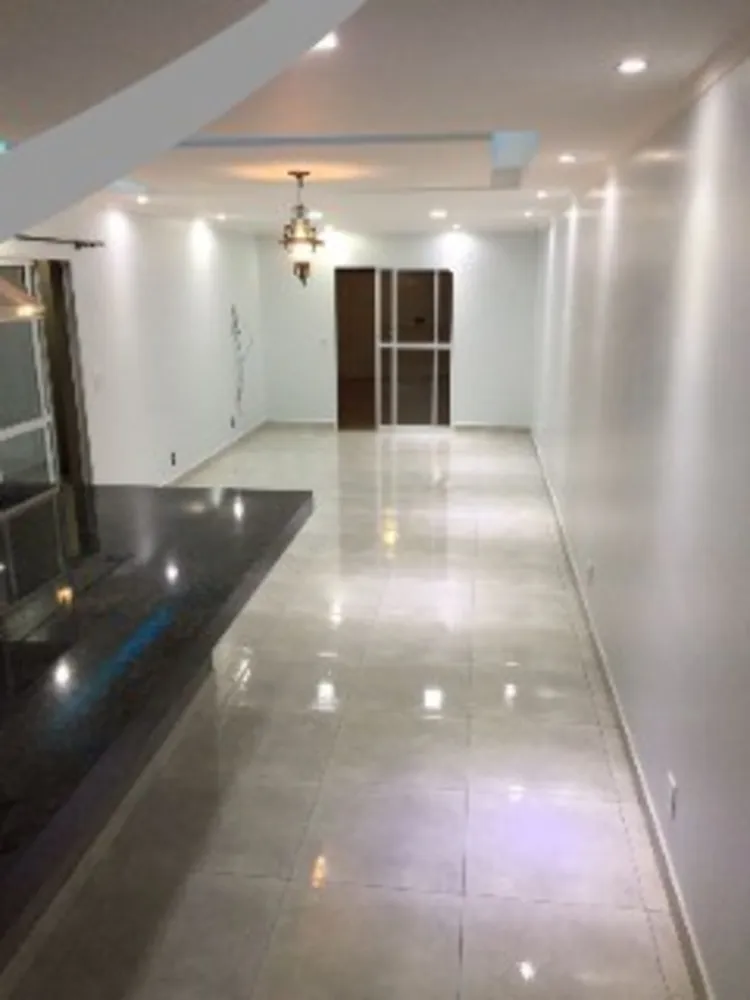 Casa, 3 quartos, 180 m² - Foto 3