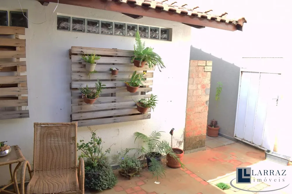 Casa, 3 quartos, 182 m² - Foto 1