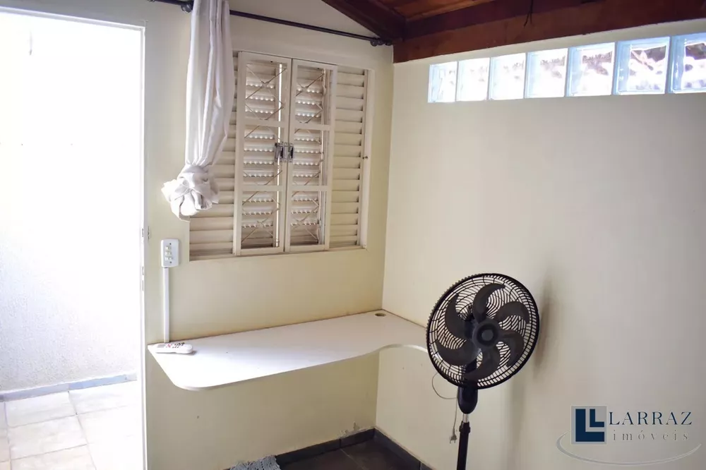 Casa, 3 quartos, 182 m² - Foto 3