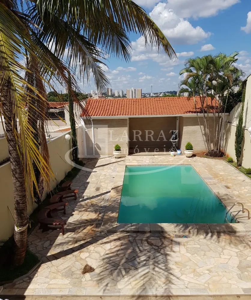 Casa, 3 quartos, 440 m² - Foto 1